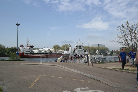 Bac de Basse-Indre et le bateau Saint Pierre